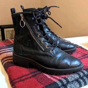 Quilted combat boots
